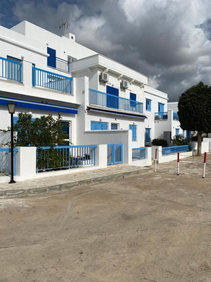 Mediterranean Sunset Apartment Klorakas Bagian luar foto