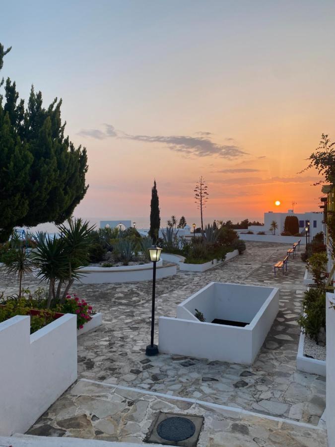 Mediterranean Sunset Apartment Klorakas Bagian luar foto